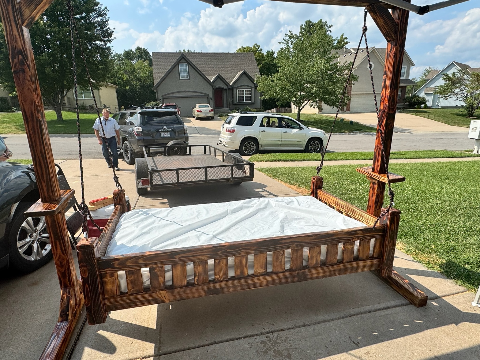 Close-up of hanging bed wood grain and finish